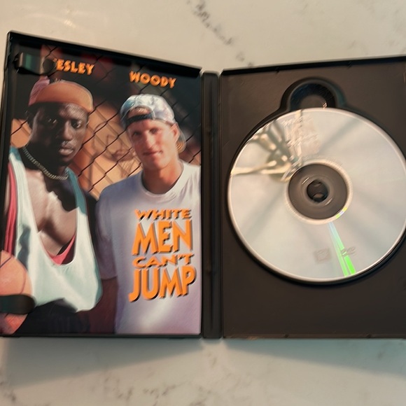 White Men Can’t Jump - Picture 4 of 4